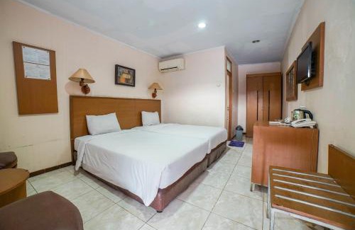 Palmerah Hotel | Budget-Friendly Hotel Kalisma with Complimentary Breakfast