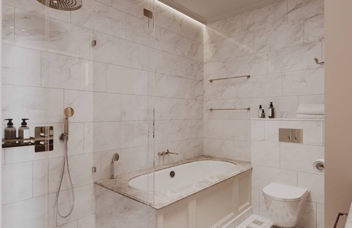 Helsinki City Centre Hotel | Elegant Hotel Kamp: 5-Star Stay with Spa & Breakfast