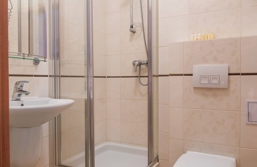 Karczyce Hotel | Comfortable Stay at Hotel Karczyce with Family-Friendly Amenities