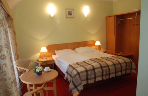 Karczyce Hotel | Comfortable Stay at Hotel Karczyce with Family-Friendly Amenities