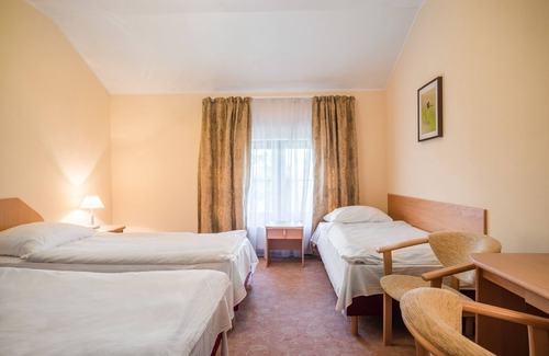 Karczyce Hotel | Comfortable Stay at Hotel Karczyce with Family-Friendly Amenities
