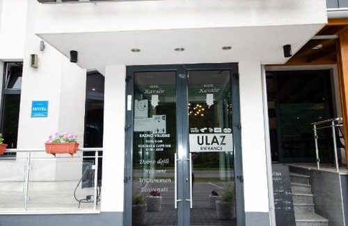 Bosnia Hotel | Discover Hotel Kavalir: 4-Star Stay with Breakfast Included