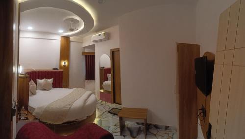 Navrangpura Hotel | Hotel kavya inn