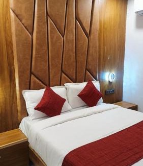 Navrangpura Hotel | Hotel kavya inn