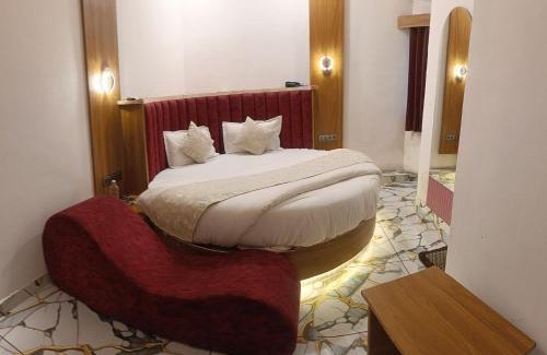 Navrangpura Hotel | Hotel kavya inn