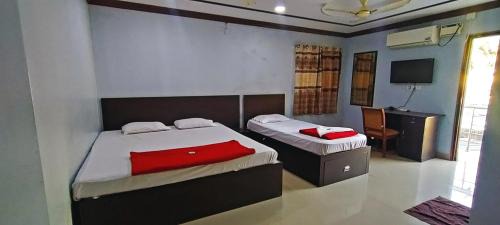 Murudeshwara Hotel | Budget-Friendly STAYMAKER Hotel Keerthi for Families