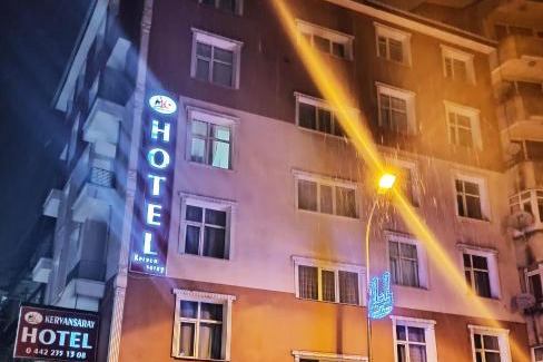 Yakutiye Hotel | Comfortable Stay at Hotel Kervansaray with Family Amenities