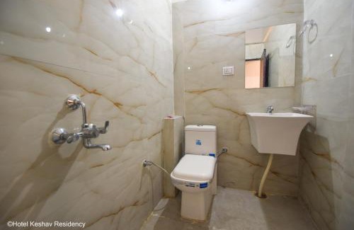 Chittorgarh Hotel | Budget-Friendly Stay at Hotel Keshav Residency with Dining