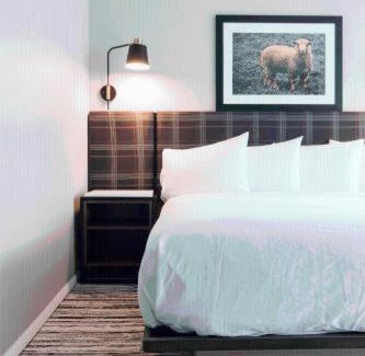 Ketchum Hotel | Pet-Friendly Hotel Ketchum with Oceanfront Hot Tub Access