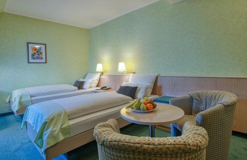 Badenstedt Hotel | Explore Comfort at Hotel Kischers Landhaus - 4-Star Retreat