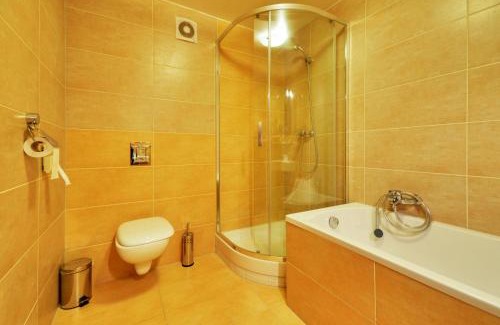 Liptovsky Mikulas Hotel | Discover Hotel Klar: Pet-Friendly Stay with Pool Access