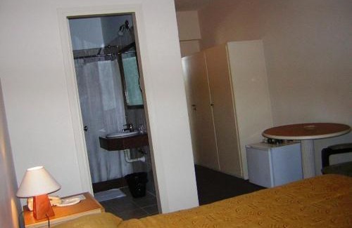Centro Hotel | Comfortable Stay at Hotel Klee with Hot Tub and Breakfast