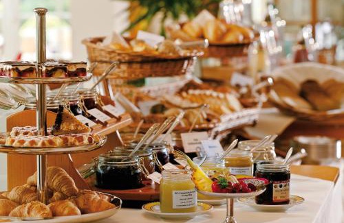 Zinnowitz Hotel | Elegant Hotel Kleine Strandburg - Adults Only with Oceanfront Spa
