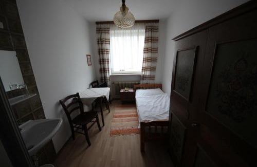 Kleinmunchen Hotel | Convenient Stay at Hotel Kleinmünchen with Pet-Friendly Perks