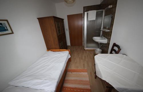 Kleinmunchen Hotel | Convenient Stay at Hotel Kleinmünchen with Pet-Friendly Perks