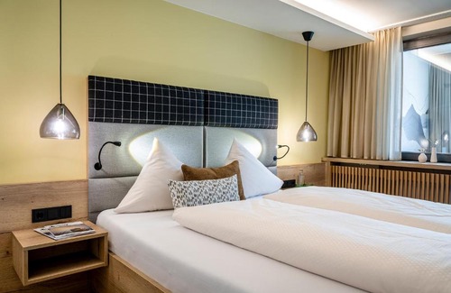Maurach Hotel | Oceanfront Hotel Klingler: Guest Rated 9/10 Experience