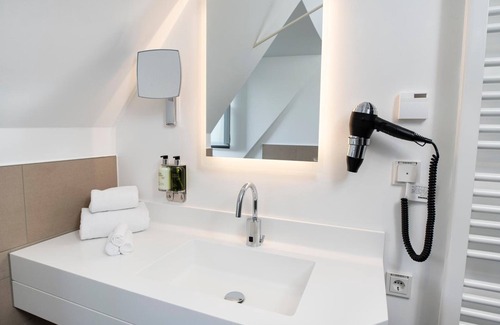Eltville am Rhein Hotel | Discover Hotel Kloster Eberbach: Rated 8.4/10 with Dining