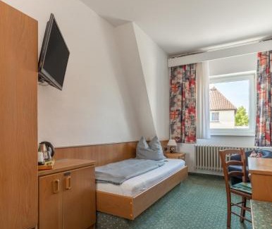 Bad Hotel | Discover Hotel Kniestedter Hof: Pet-Friendly Comfort