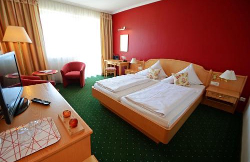 Bad Mitterndorf Hotel | Discover Hotel Kogler: Oceanfront Escape with Spa & Pool