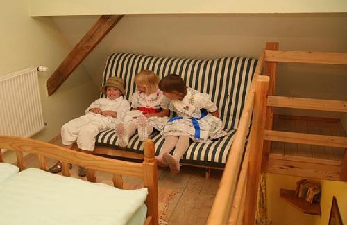 Burg Hotel | Experience Comfort at Hotel Kolonieschänke - 4-Star Stay