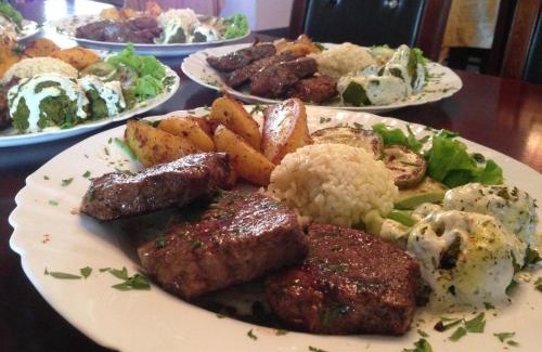 Southwestern Region Hotel | Discover Hotel Kolonja’s: Family-Friendly with Great Dining