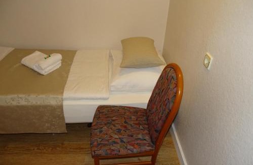 Gnadental Hotel | Welcoming Hotel Kolossos Düsseldorf - Family-Friendly Retreat