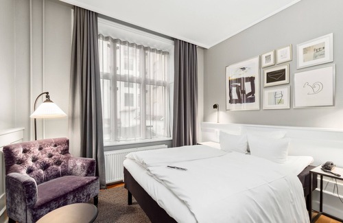 Copenhagen City Centre Hotel | Experience Hotel Kong Arthur: 4-Star Retreat with Spa & Dining