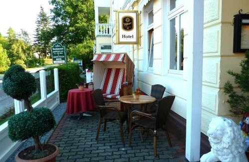 Putbus Hotel | Pet-Friendly Hotel Koos with Oceanfront Views and Hot Tub