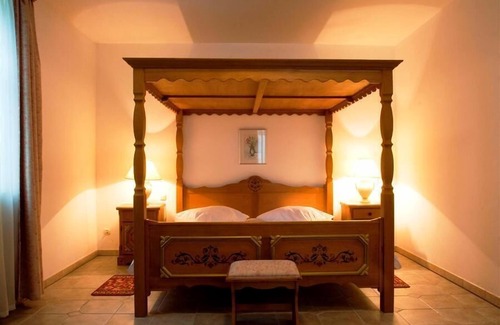 Nova Gradiska Hotel | Relax at Hotel Kralj Tomislav with Spa & Breakfast Included