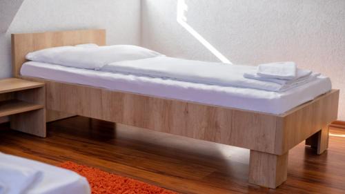 Herlikofen Hotel | Pet-Friendly Stay at Hotel Kreuz: Family Comfort Awaits