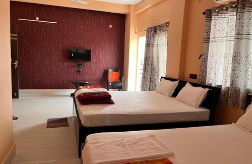 Deoghar Hotel | Discover Hotel Krishna Paradise: Pet-Friendly Retreat