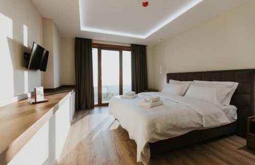 Kruje Hotel | Discover Hotel Kroi: Scenic Views Near Castle Entrance