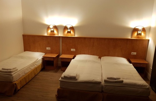 Deisslingen Hotel | Convenient Stay at Hotel Krone UG with Breakfast Included