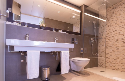 District 6 Hotel | Elegant Hotel Krone Unterstrass: Spa & Family-Friendly Stay