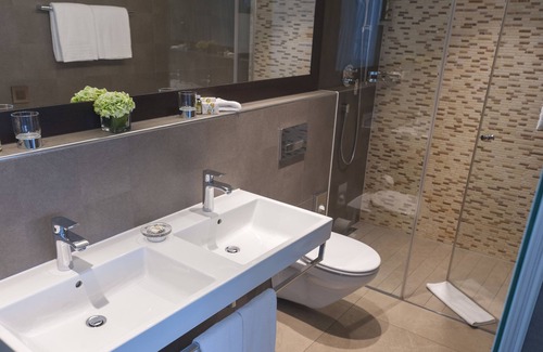 District 6 Hotel | Elegant Hotel Krone Unterstrass: Spa & Family-Friendly Stay