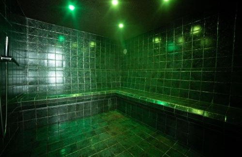 Shkoder County Hotel | Hotel Kulla e Bajraktarit: Oceanfront Escape with Spa & Pool