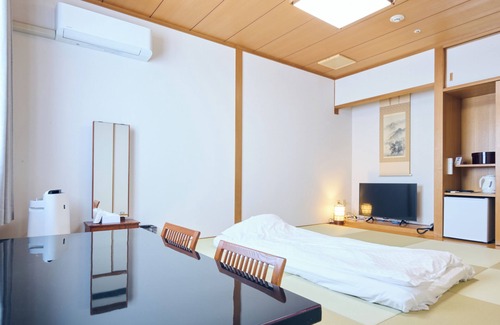Chuo Ward Hotel | Discover Hotel Kumamoto Terrsa: Family-Friendly Retreat