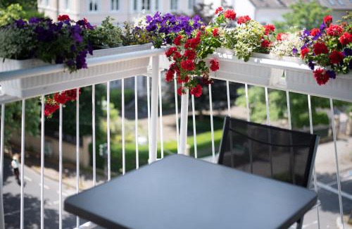 Weststadt Hotel | Discover Comfort at Hotel Kurfürstenhof: Pet Friendly Stays