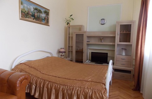 Shakhty Hotel | Discover Hotel Kuzbass: Pet-Friendly with Breakfast Included