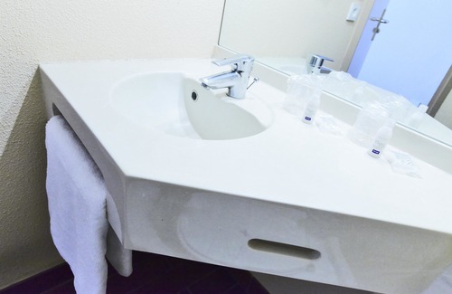 Beauvais Hotel | Budget-Friendly Hotel Kyriad Beauvais Sud with Family Amenities