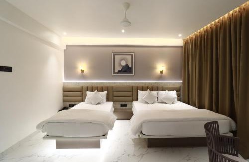 Solapur Hotel | Discover Hotel Lémore: Stay, Dine & Family-Friendly Fun