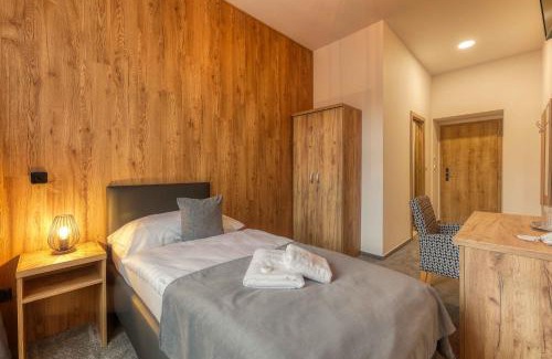 Lipova-Lazne Hotel | Discover Hotel Lípa: Family-Friendly with a Hot Tub