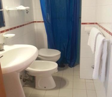 Brindisi Histotic Center Hotel | Pet-Friendly Getaway at Hotel L'Approdo with Breakfast