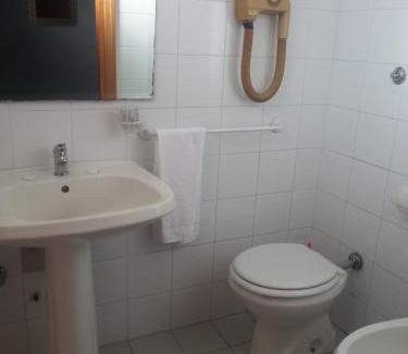 Brindisi Histotic Center Hotel | Pet-Friendly Getaway at Hotel L'Approdo with Breakfast