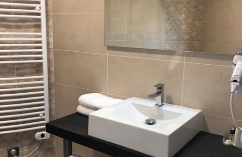 Donneville Hotel | Hotel L'Enclos