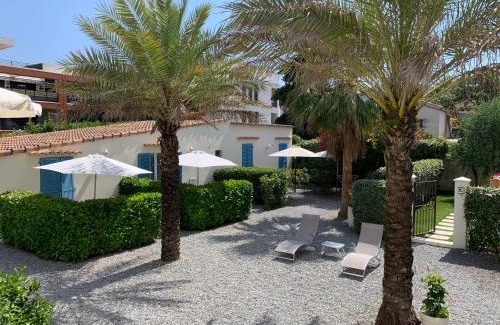 Villeneuve Loubet Beach Hotel | Inviting Hotel l'Etape - Oceanfront with Breakfast Included