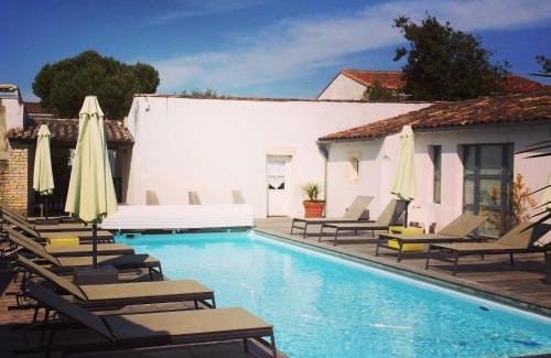 Le Bois-Plage-en-Re Hotel | Oceanfront Bliss at Hotel L'Océan - Guest Rated 8.8
