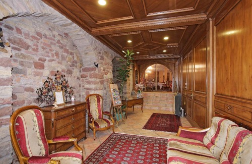 Mutzig Hotel | Enjoy Family-Friendly Comfort at Hotel L'Ours De Mutzig