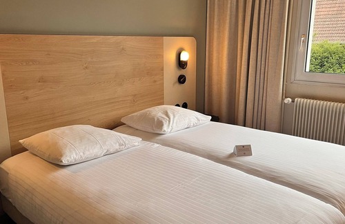 Mutzig Hotel | Enjoy Family-Friendly Comfort at Hotel L'Ours De Mutzig