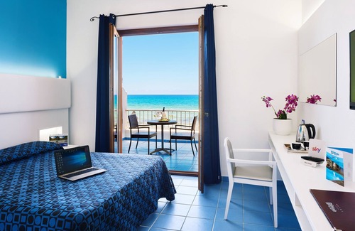 Alcamo Marina Hotel | Elegant Hotel La Battigia with Ocean Views and Spa